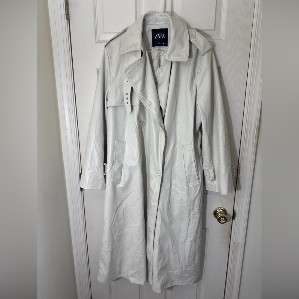 ZARA Cream Trench Coat Size Large Soft & Butter Like Faux Leather